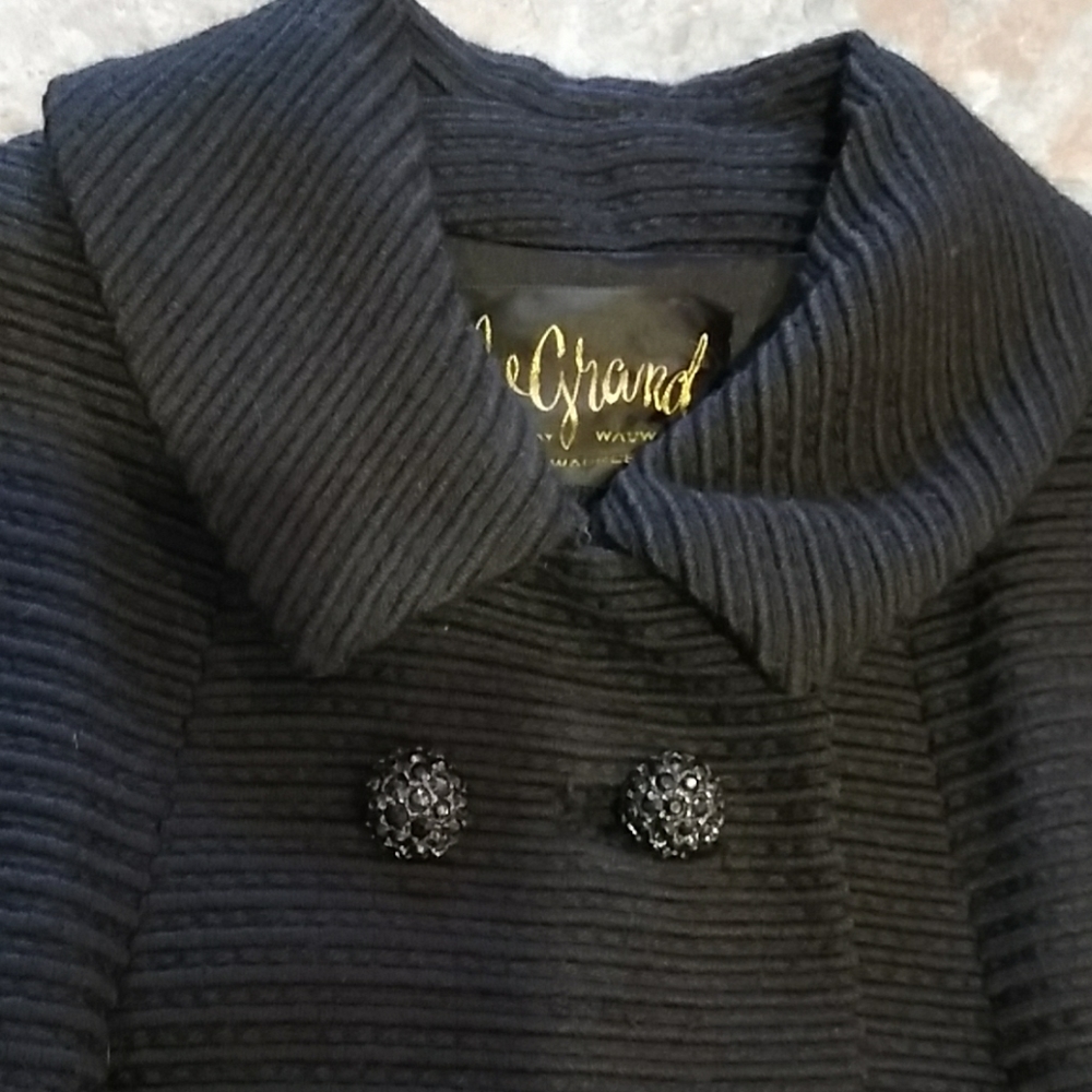 COPY - Classic vintage wool coat with rhinestone …